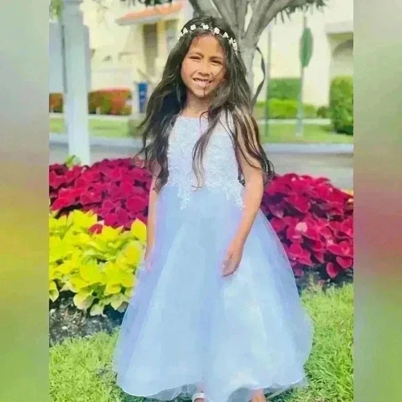 MAXI DRESS WHITE EMBELLISHED RUFFLED SIZE 7 - Picture 4 of 4